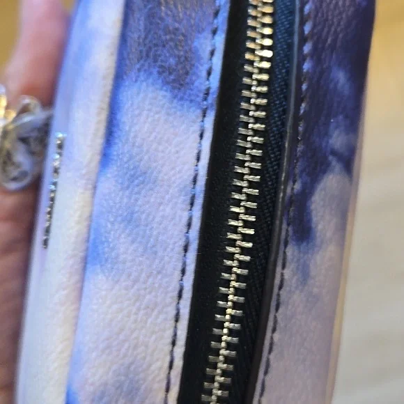 Coach Stylish Blue/Purple/White Tie-Dye Zipper Pouch - Picture 5 of 8